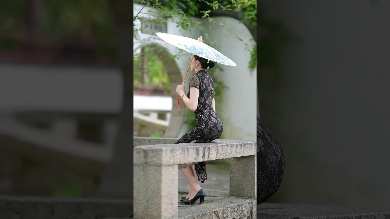 Walking away in style. ✨ 