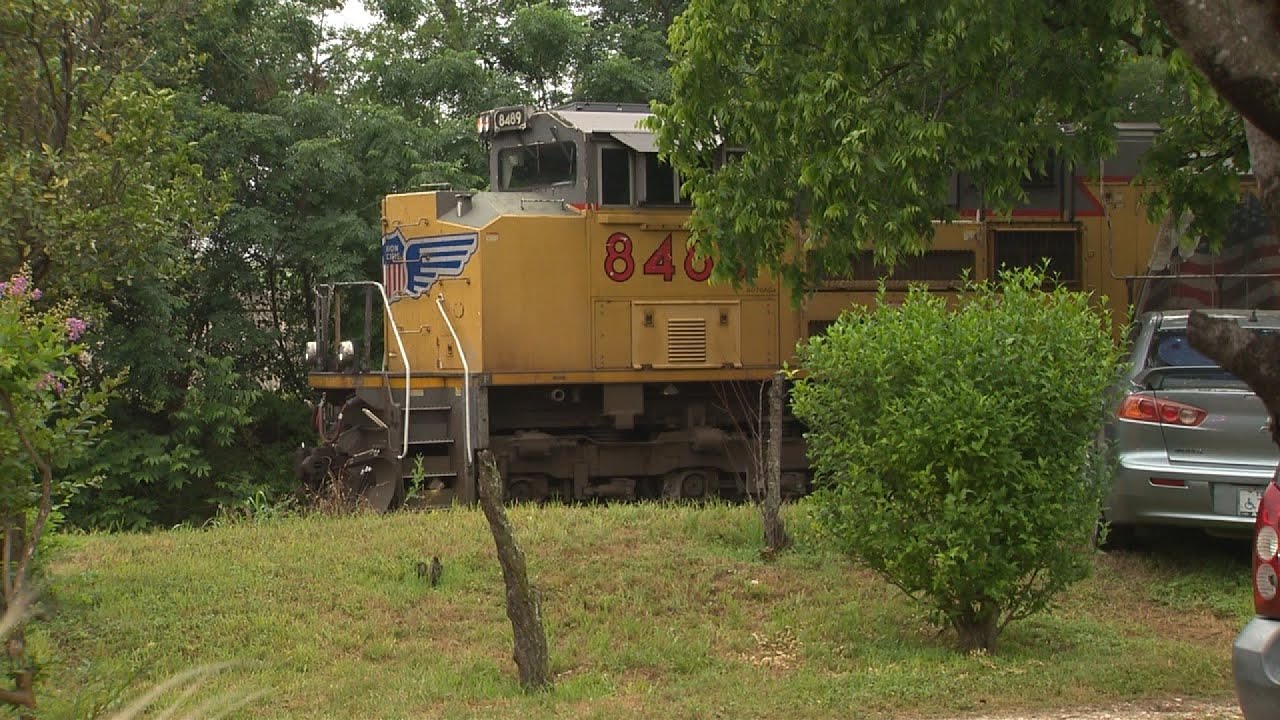 Man asleep on tracks loses hand in train accident - YouTube