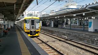 E257系500番台松本駅到着と発車