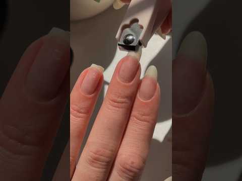 snip snap ✂️🥲🪦 #nails #nailart #nailtutorial #shortnails #naturalnails #summernails