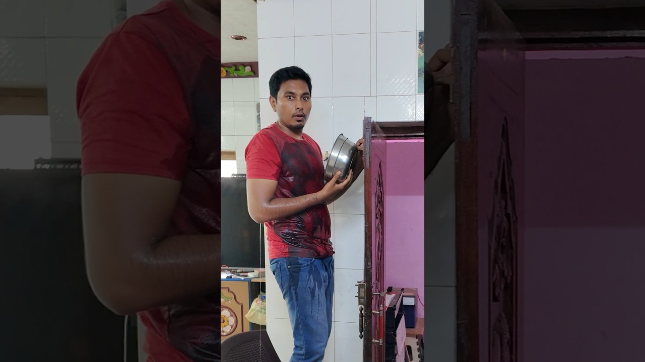 Wife vs Husband prank 😂 100₹ trick fail 🤣 தண்ணி மேலே விழுந்துச்சு 💦 #tamilshorts #couplefun #comedy