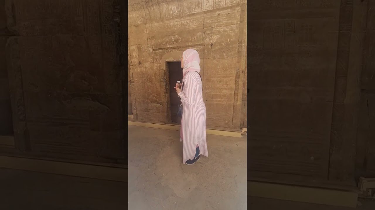 First and Second Hypostyle Hall of Edfu Temple الصالة الأولى و الثانية بمعبد أدفو