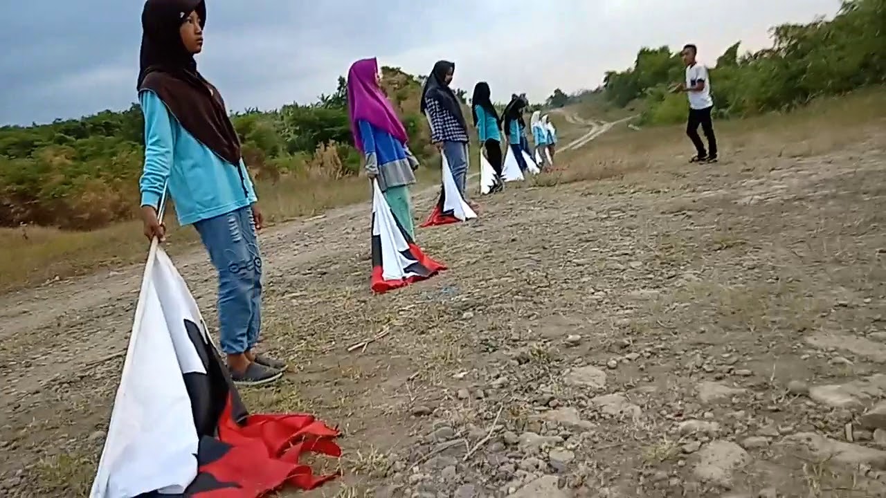 Latihan dasar bendera marching band