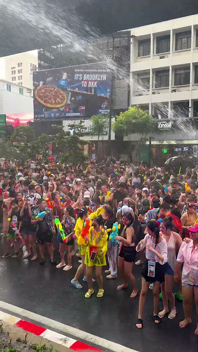 The CRAZIEST Festival in Bangkok: Welcome to Songkran! 🇹🇭