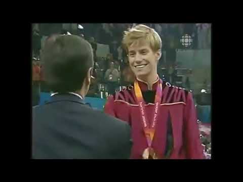 Mini-Bio Of Figure Skater Jeffrey Buttle | World Champion \u0026 Olympic Bronze Medalist