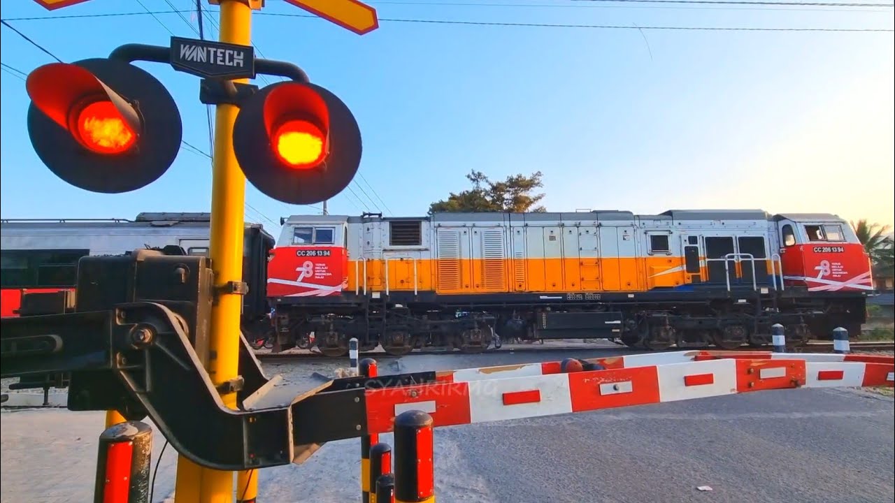 Perlintasan Kereta Api Cicalengka - Leles
