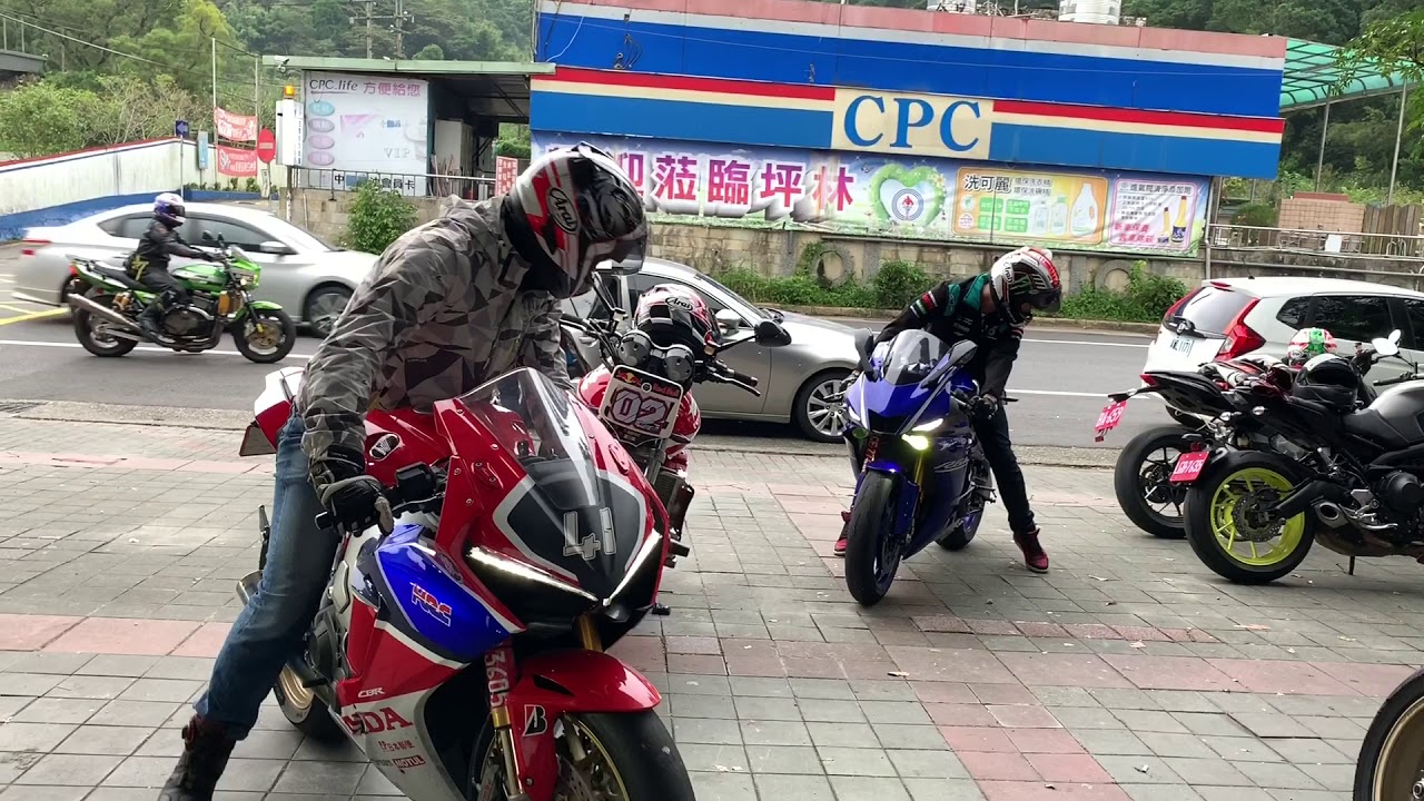 CBR1000RR SP racefit exhaust sound & Yamaha R6 坪林 Lin House Coffee