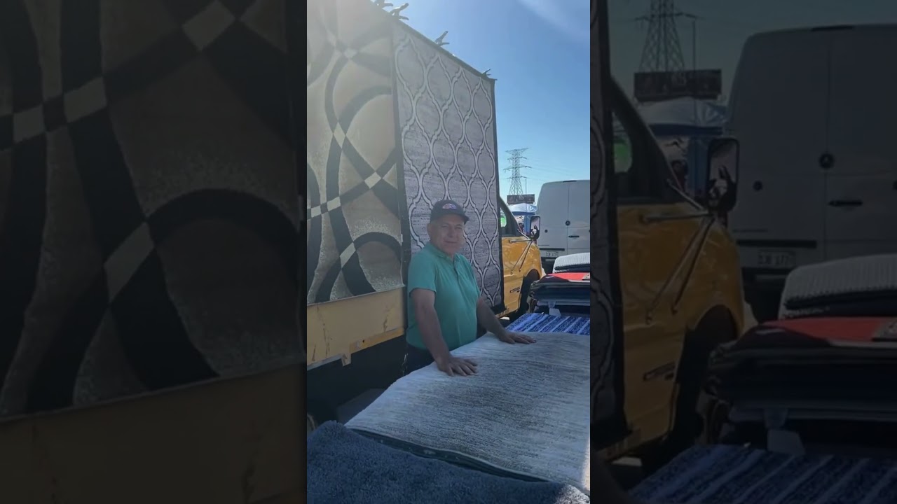 Meet our amazing vendors!Each booth brings unique finds, friendly faces, bargains, & more! 