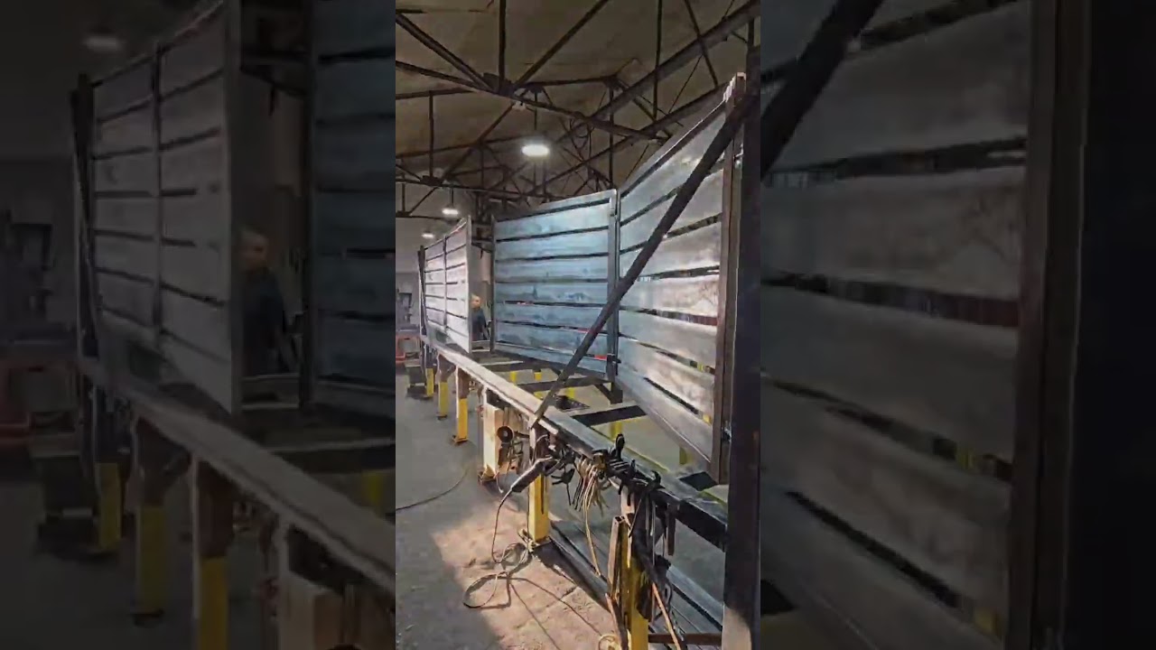 FALTTOR AUS POLEN von THOR KUNSTSCHMIE 