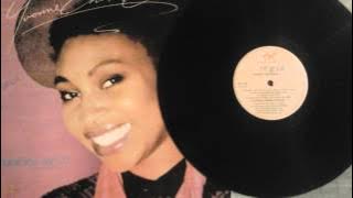 Yvonne Chaka Chaka - I'm Suffering - 1985