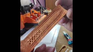 видео: Изготовление часового ремешка с шаблонами TOOLMANIAC.  Часть первая - тиснение. картинка: Изготовление часового ремешка с шаблонами TOOLMANIAC.  Часть первая - тиснение.
