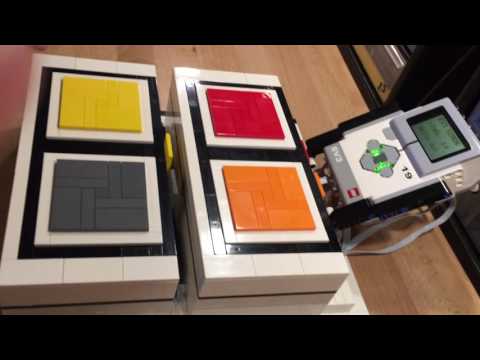 LEGO MINDSTORMS EV3 "Simon" game (17 points)