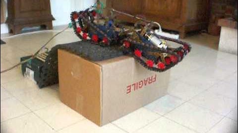 Tracked Vehicle Meccano Erector 11
