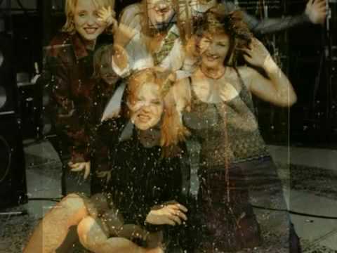 ゴスロリ Throw Me A Curve (Live in Sacramento 8-15-03) - The Go-Go's *Best In (Live) Show* Audio