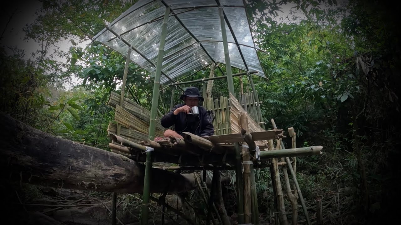 เข้าป่าต่อเติมที่พักเพิ่มความสะดวกในการใช้งาน ความรู้สึกเหมือนไม่ได้อยู่ในป่าคนเดียว