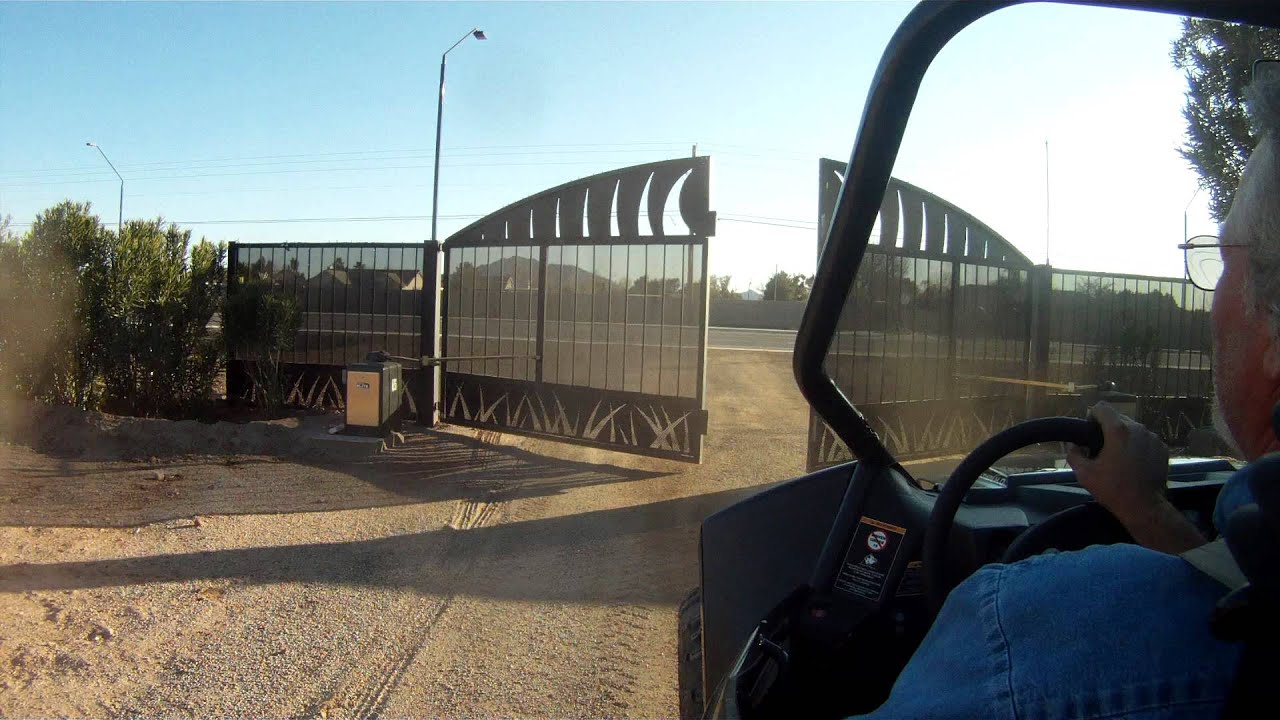 UTVinc-Arctic-Cat-Wildcat.MP4