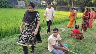 আন্টিকে আমাদের এলাকা টা ঘুরিয়ে দেখালাম ,আর কি কি দেখালাম । Village Tour Vlog| Village Vloger |