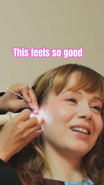 At the Japanese Ear Cleaning Salon 👂 💜