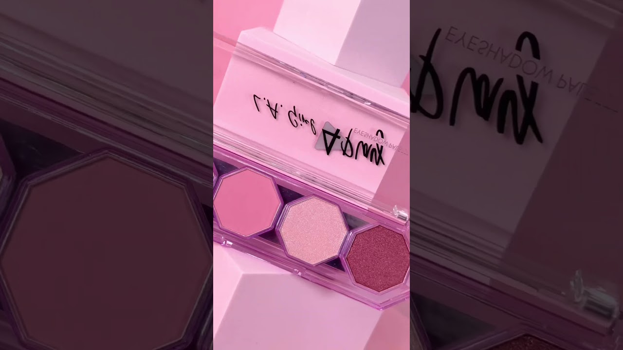 What palette will you choose to elevate your spring look? 💖