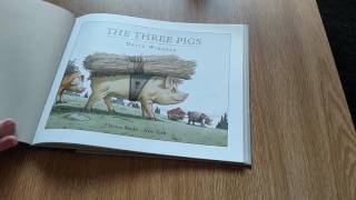 Three Pigs By David Wiesner Peritextual Ysis