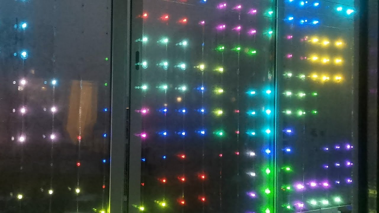 Гирлянда на окно, под управлением контроллера Т1000s и светодиодах WS2812b.