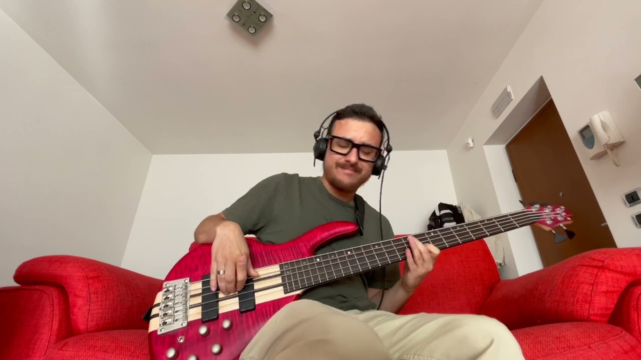 Elio e le Storie Tese - Gargaroz (Bass Cover)