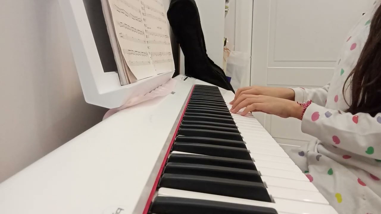 Lokomotif Piano