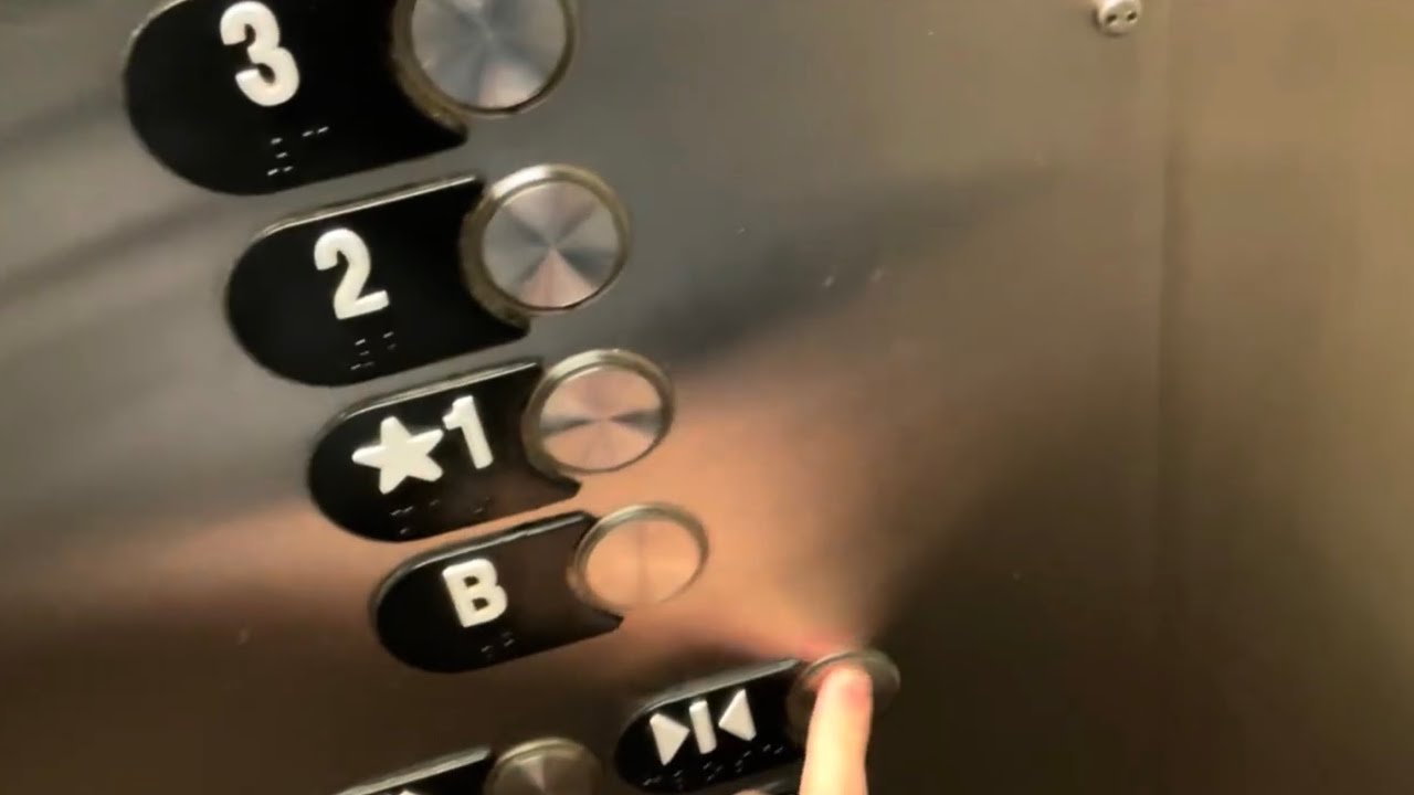 Otis Series 5 Main Elevator at Hampton Inn, Randhurst Village, Mt. Prospect, IL