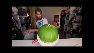 Melon commits suicide before attacking a bearded man🤯very scary edition!