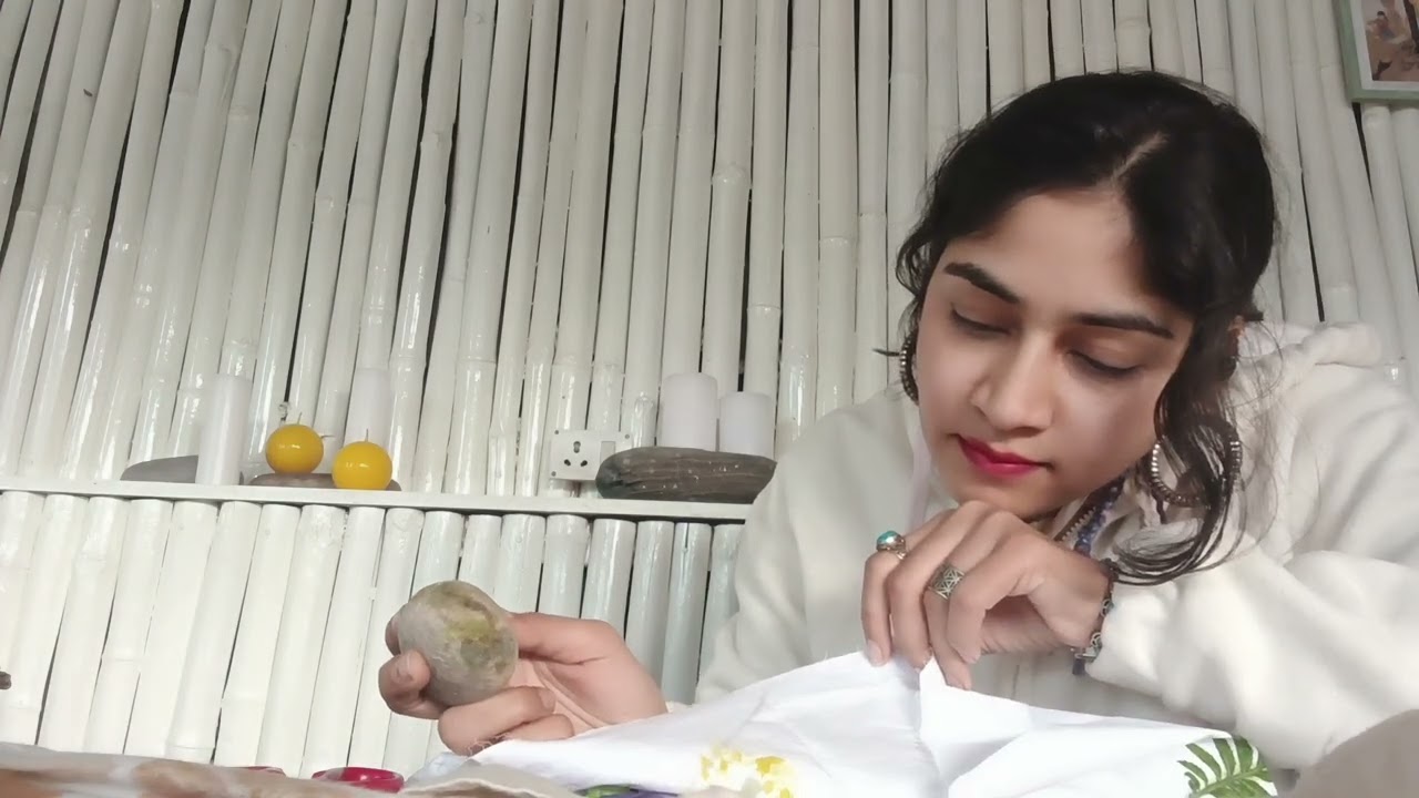 A Slow Hapa Zome Session | Leaf Printing with Nature