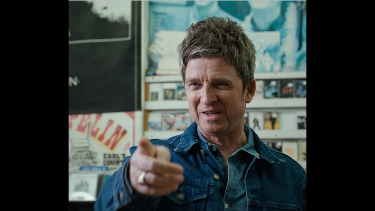 Oasis - Definitely? Maybe? Noel Answers Your Questions! auf YouTube ansehen Oasis - Definitely? Maybe? Noel Answers Your Questions! auf YouTube ansehen