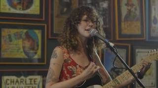 Esmé Patterson plays "Feel Right/Francine" at Twist & Shout with OpenAir chords