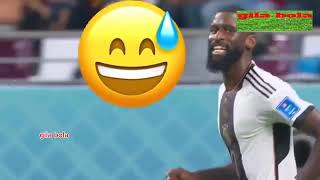 Momen lucu dalam sepak bola