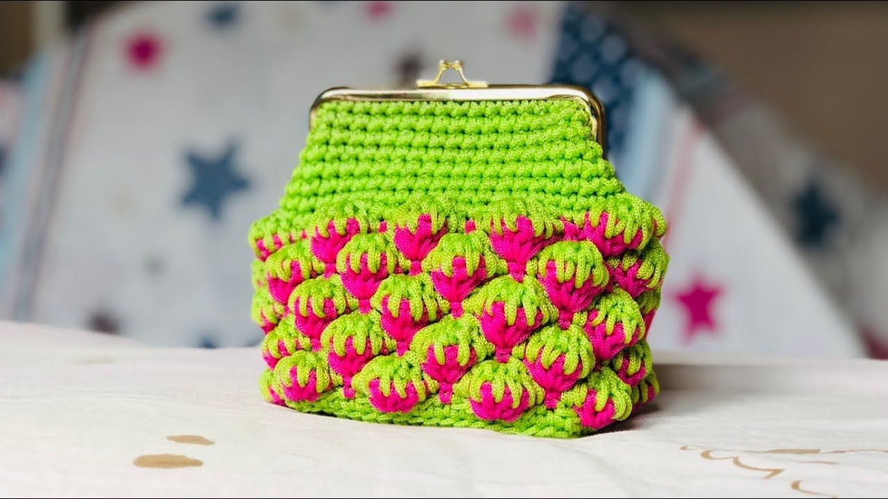 สอนถักกระเป๋าเชือกร่ม แบบปิ๊กแป๊ก ลายสตรอเบอรี่ | How to crochet strawberry clic clac purse
