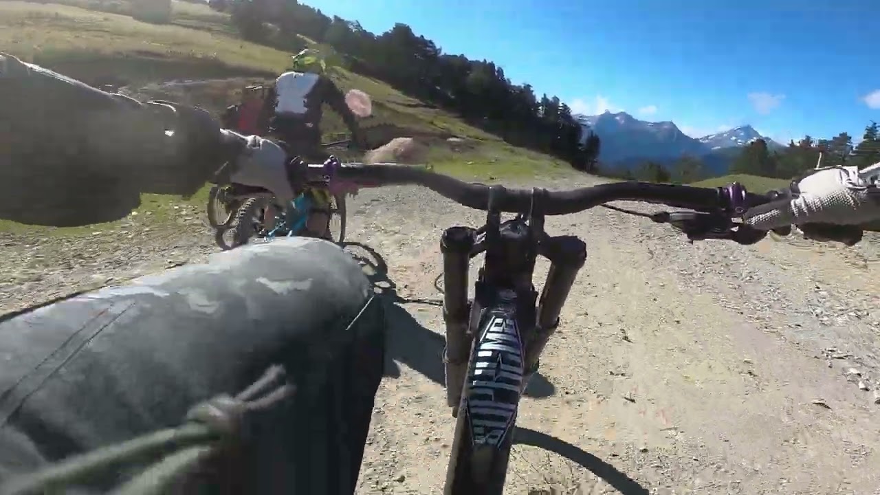 Проезд трассы Мегалавины 2024 в Архызе перед гонкой