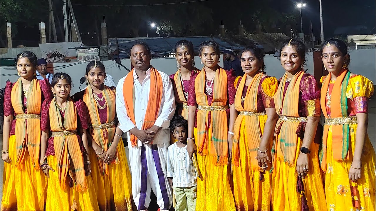 ఒంగోలు  N T R  కళాపరిషత్ కోలాటం కాంపిటేషన్ మురళి కోలాట సమాజం మాస్టర్ బండారు బ్రహ్మయ్య గారు7036299527