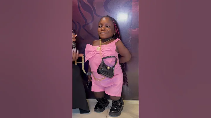 AUNTY AJARA AT QUEEN LATEEFAH MOVIE PREMIERE