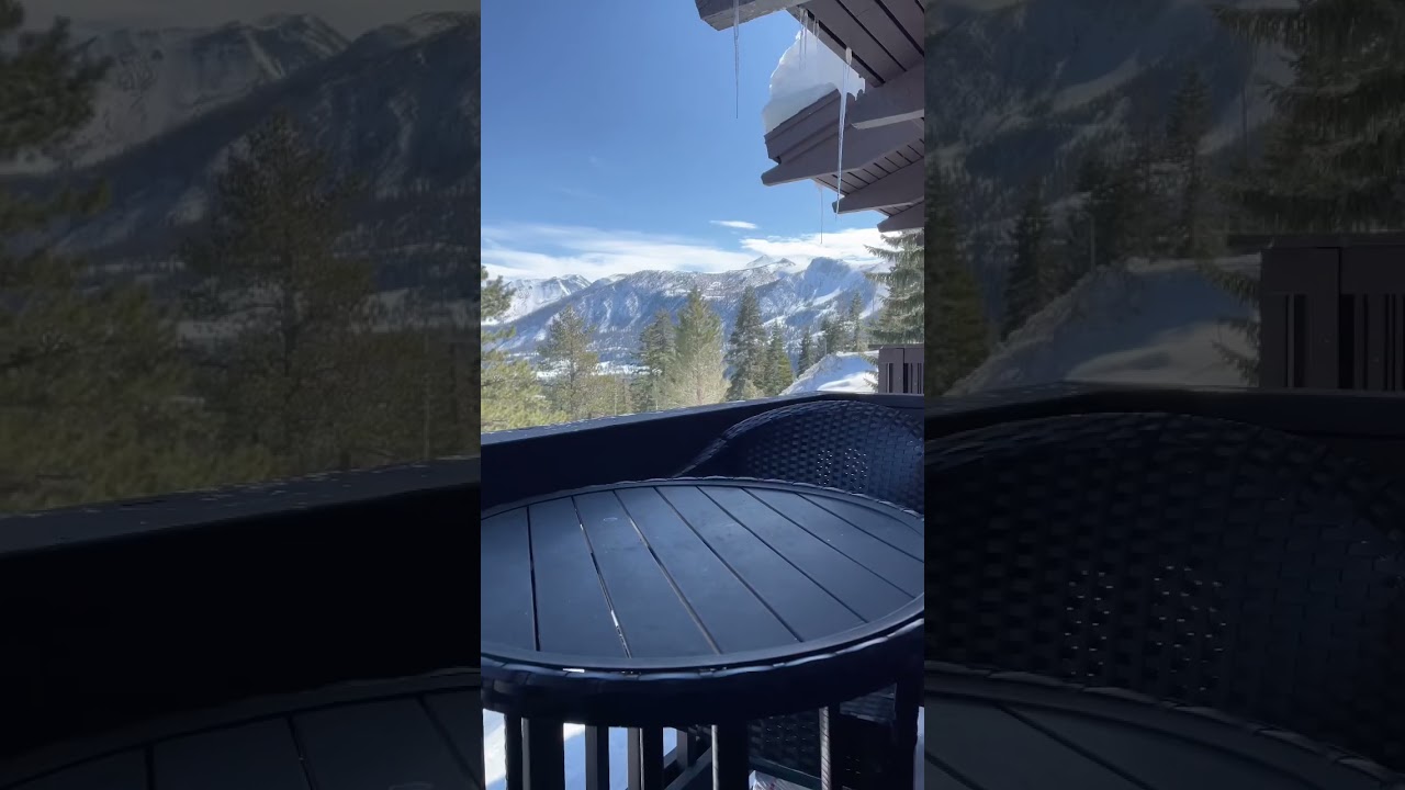 Take in the views with someone you love most in this Mammoth condo at Mammoth Point 😍 MLS