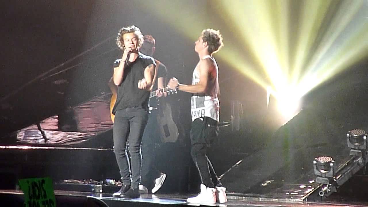 One Direction - More Than This - Perth Arena 29/09/13