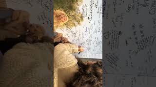 i love when artists have cute popups for their albums #rosé #rosie #nyc #barnesandnobles #blackpink