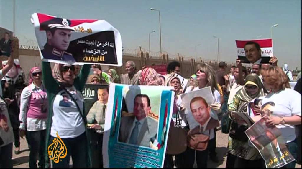يمثل مبارك أمام المحكمة لإعادة محاكمته