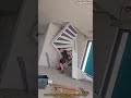 계단 시공: 숙련된 기술로 통로를 완성하다 #worker #process #staircase #architecture #builder