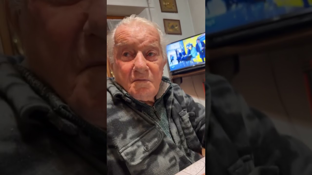NONNO FAUSTINO - Incazzato con il suo telefonino 😂🐊😂