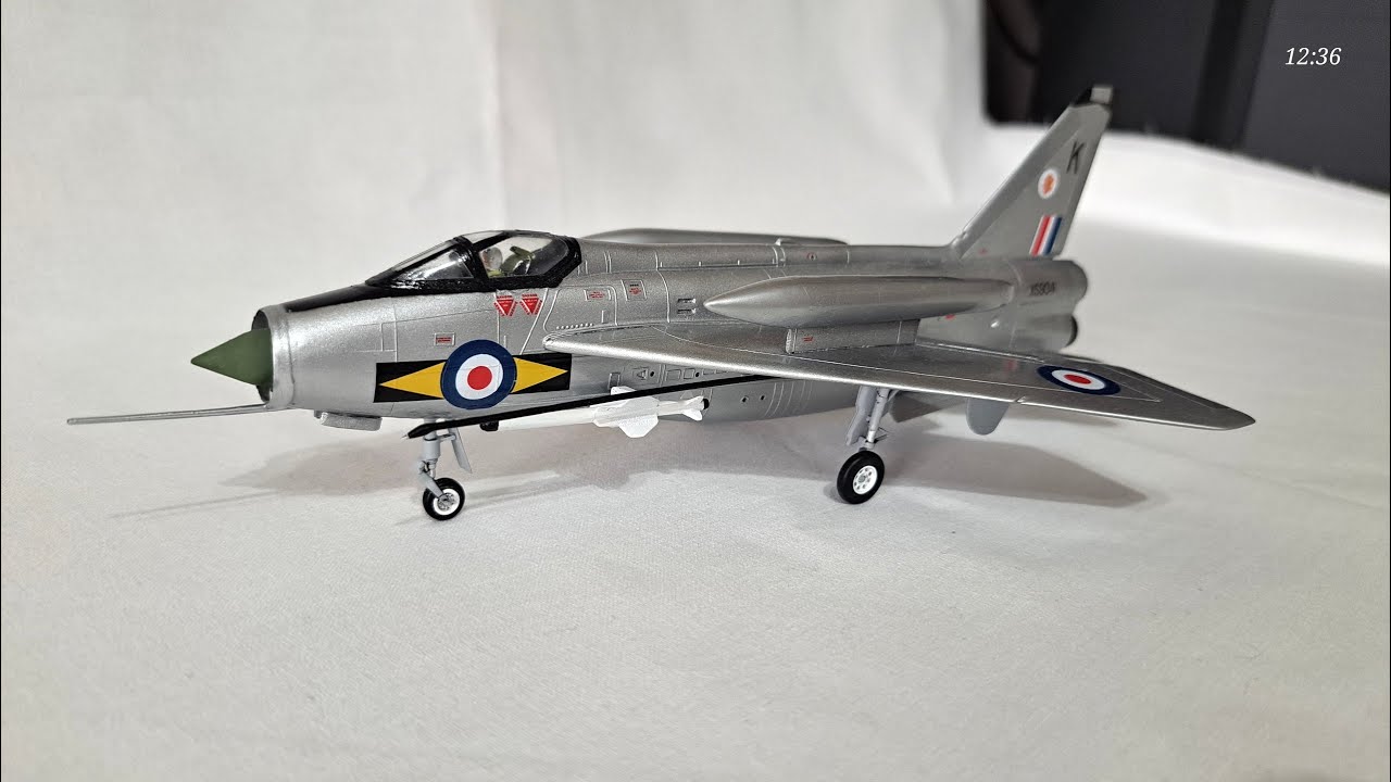 Lightning Novo Ark 1/72  ч. 3