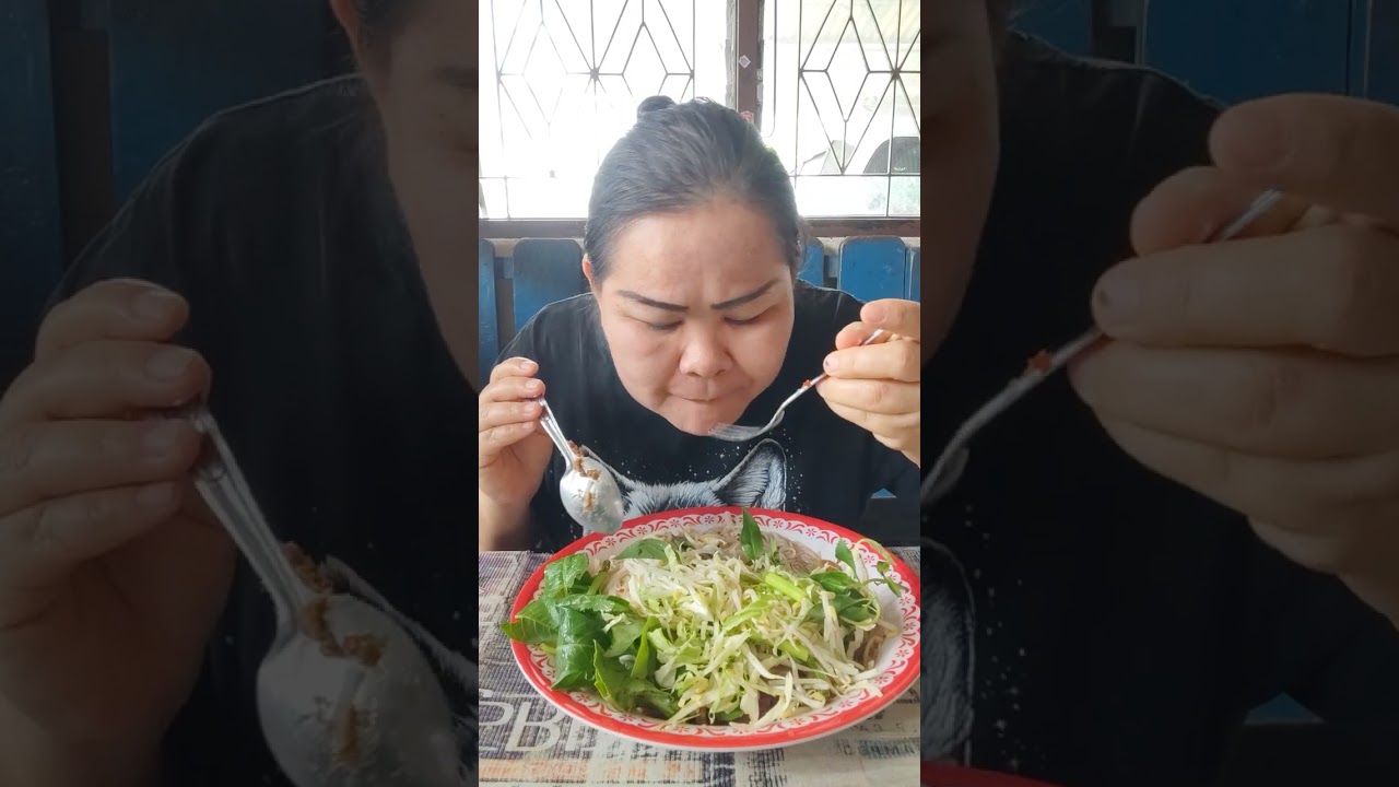 มากินขนมจีนน้ำยาป่าร้อนๆแก้มผักสดเยอะๆแซ่บๆนำกันจ้า