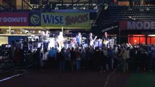 2013-06-14 - Foreigner at Citi Field - Jukebox Hero