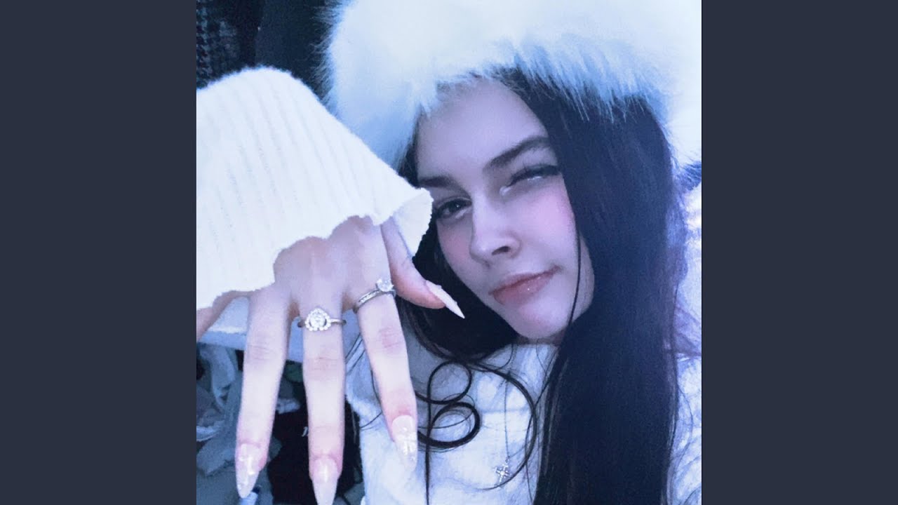 YouTubeでSpeechlessを視聴 YouTubeでSpeechlessを視聴