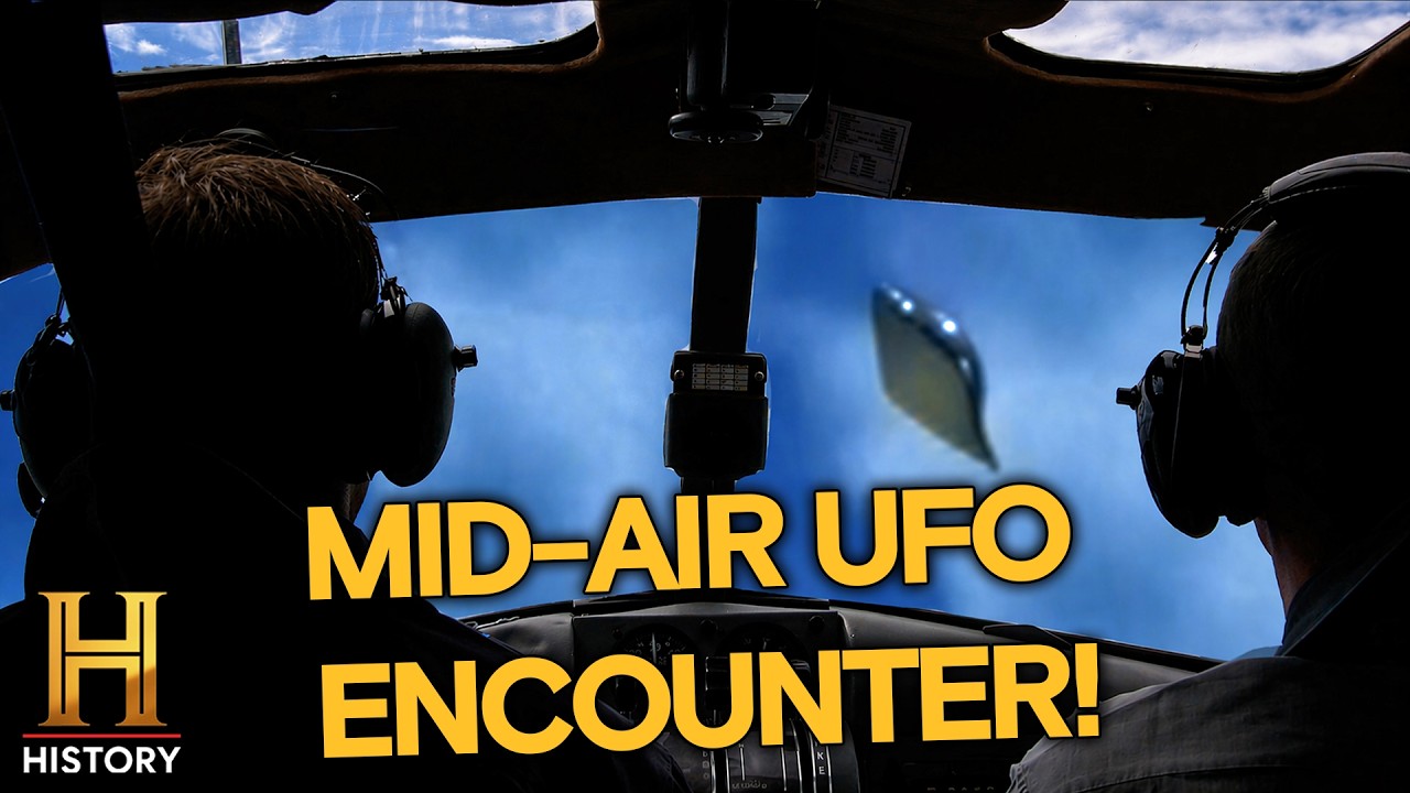 Pilot Spots UFO Zoom Past Mid-Flight (S5) | The Proof Is Out There