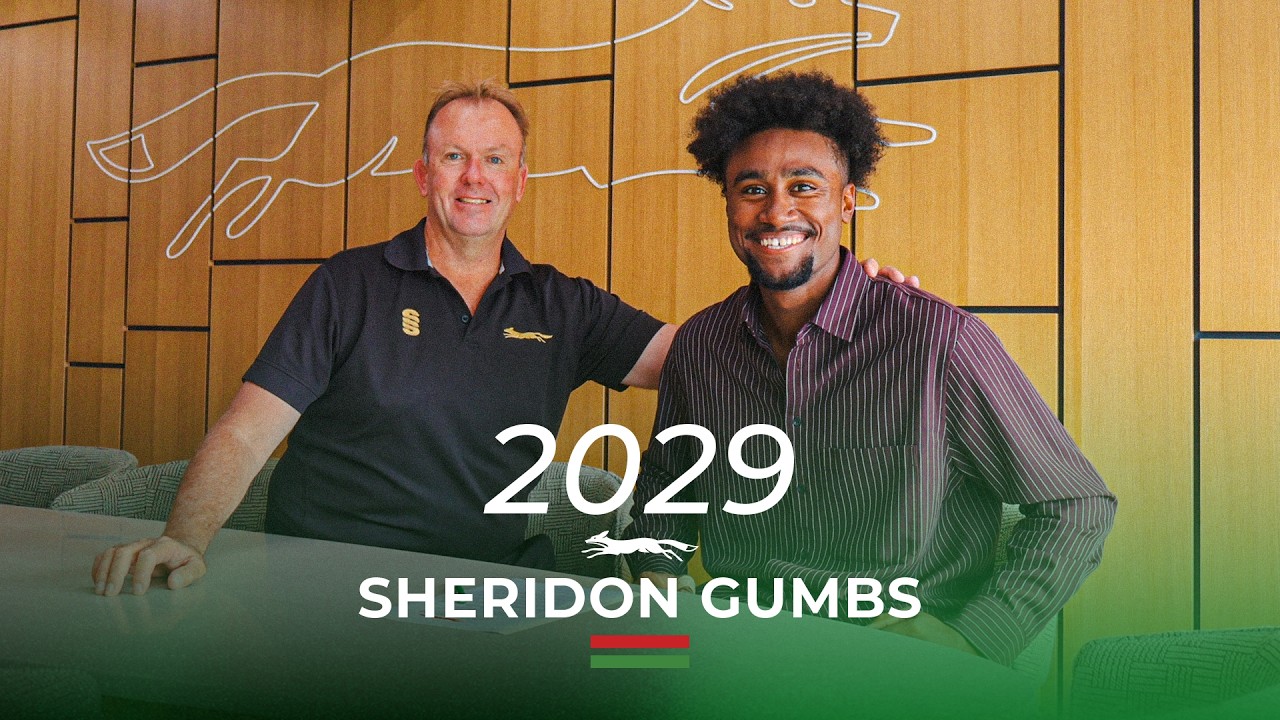 Sheridon Gumbs Signs for the Foxes