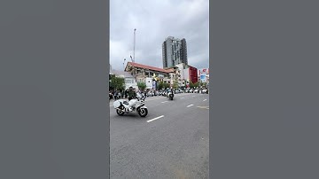 Các chú công an biễu diễn moto và chào bà con Sài Gòn #respect #congannhandan #shorts